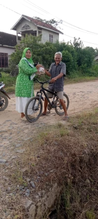 muslimat berbagi takjil